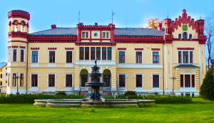 1_dovnitr_Mostov_exterier