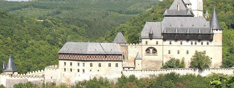 hrad-karlstejn-2 hrad-karlstejn-2